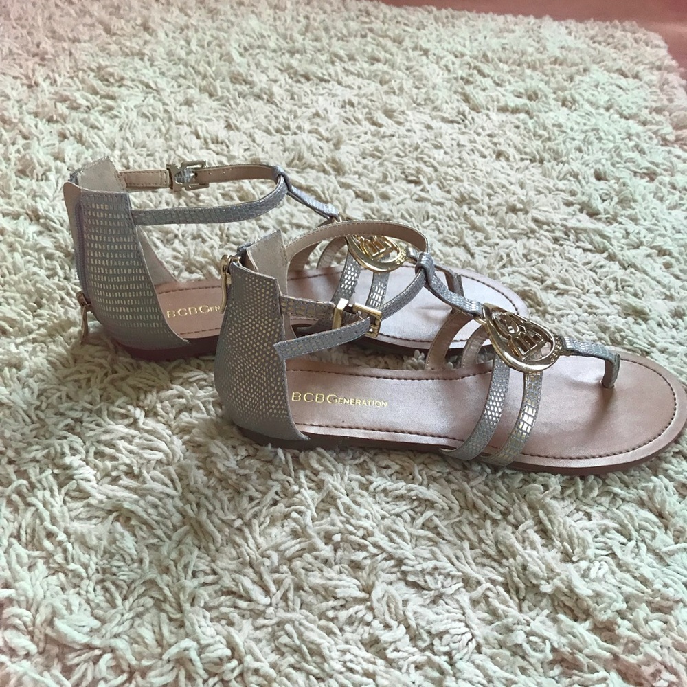 ‼️NEVER WORN SANDALS‼️